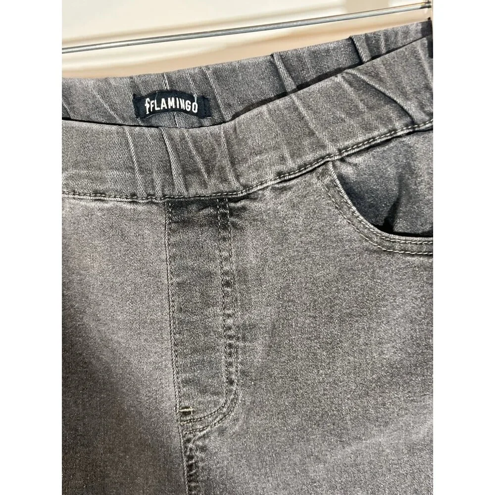 Flamingo Zip Ankle Gray Denim Jeans Womens‎ size Large pullon with elastic waist